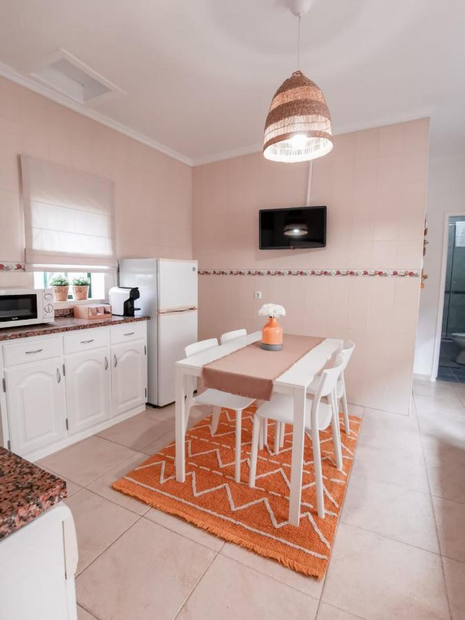 Cantinho Da Praia Apartments Nazare Ngoại thất bức ảnh